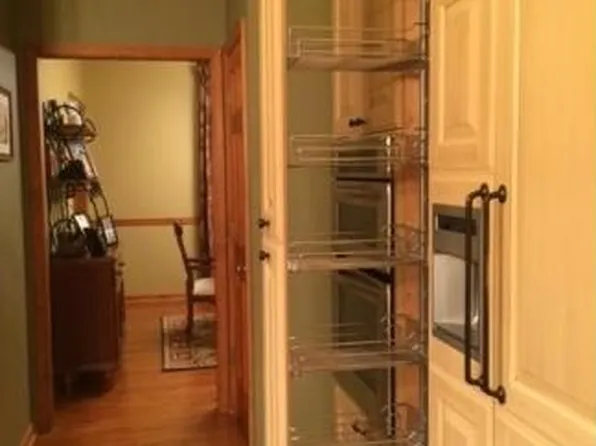 19422 Stirrup Dr, Abingdon, VA 24211