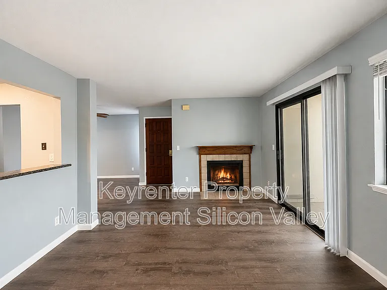 1418 Capurso Way — Photo 6