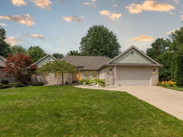 5203 Claremont St, Midland, MI 48642