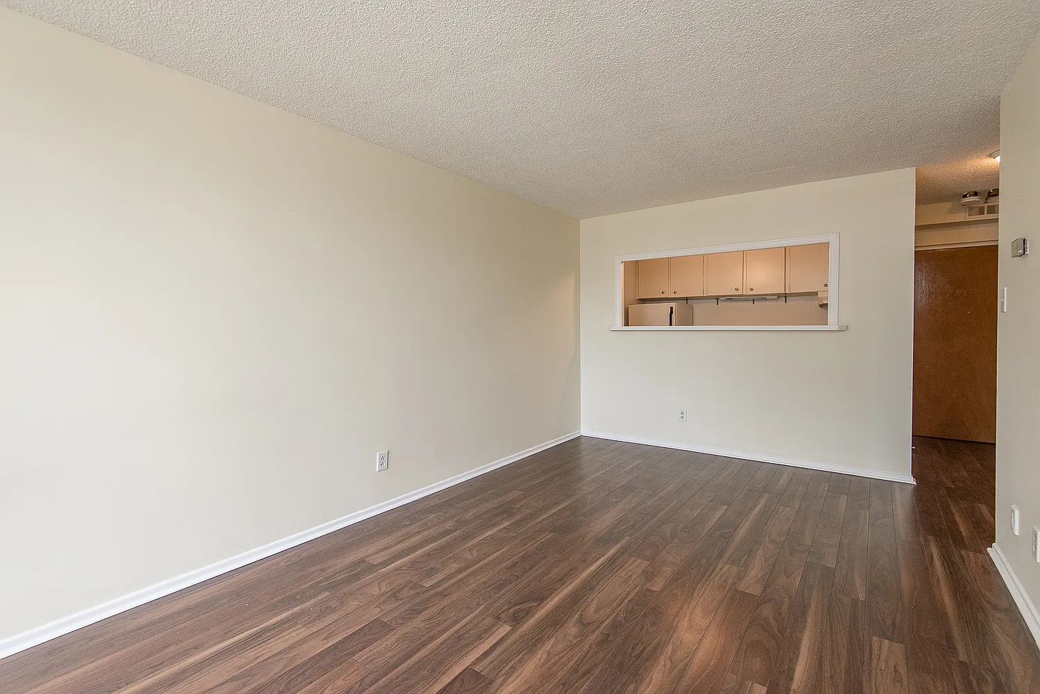 2176 Blossom Drive — Photo 4
