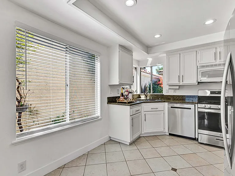 21702 Superior Ln — Photo 12