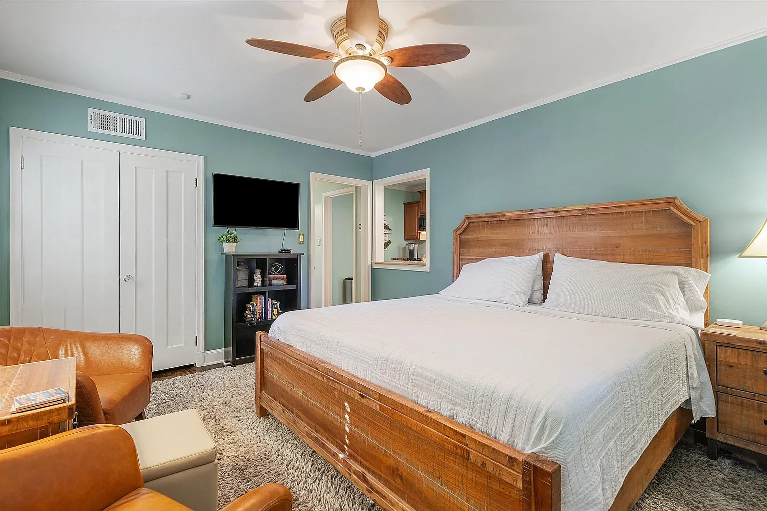 1 bed, 500 sqft, $1,200 — Photo 3
