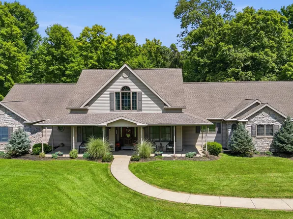 2198 Refugee Rd SW, Hebron, OH 43025