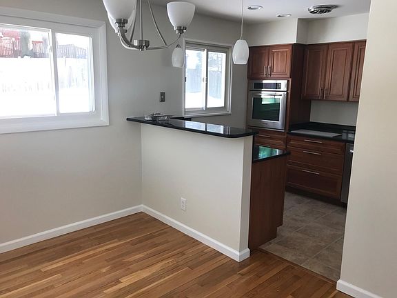 3rd image of 3510 Astoria Ct