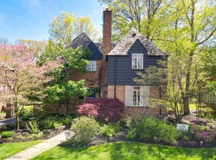 16300 Glynn Rd, Cleveland Heights, OH 44112