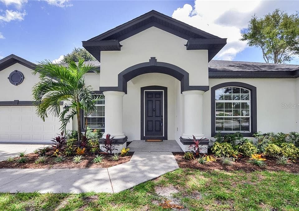 1st image of 7213 Woodbrook Dr
