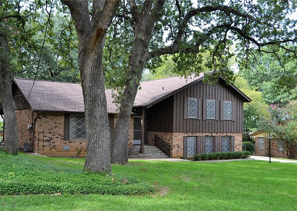 1st image of 2907 Wilsonwood Dr