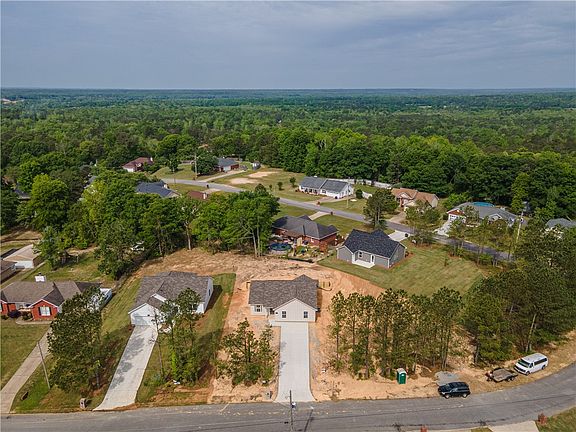 3rd image of 52 Lee Road 2033
