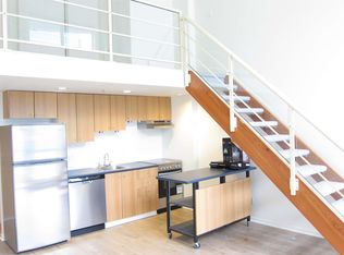933 Seymour St #306, Vancouver, BC V6B 6L6