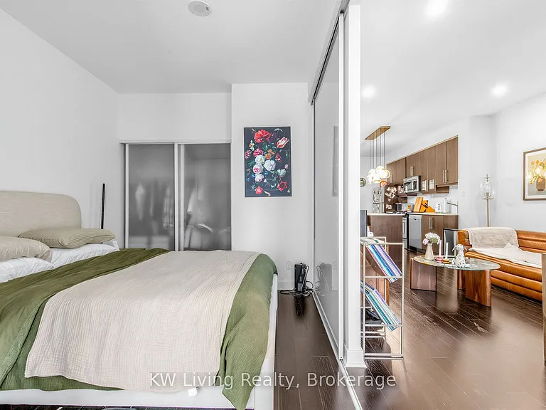 1171 Queen St W #305 — Photo 18