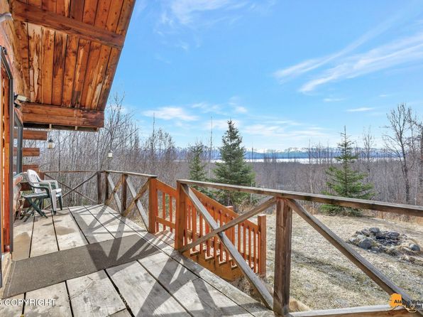 10190 W Togowoods Dr, Wasilla, AK 99623