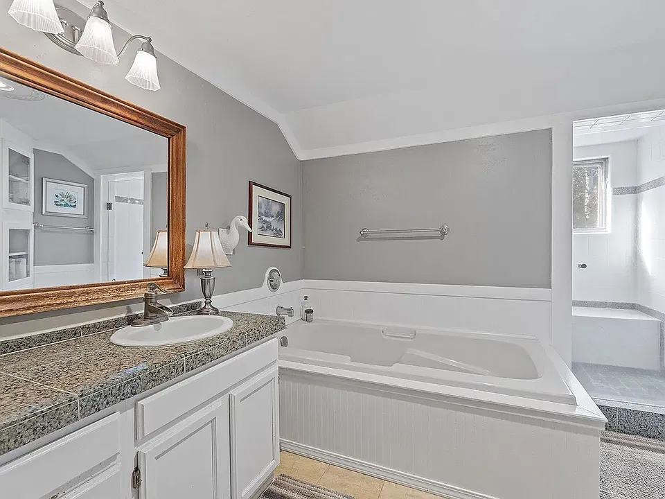 65160 Highland Rd