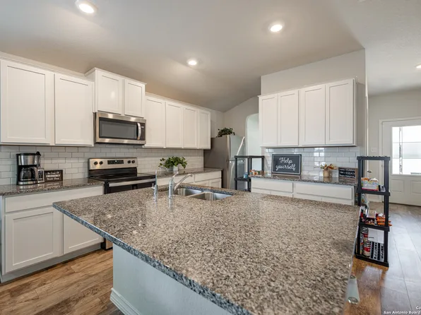 409 SABINE RIV, Cibolo, TX 78108