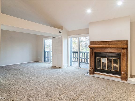 5th image of 4645 Oakhill Blvd APT 304