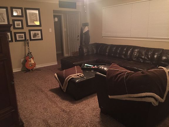 3rd image of 2808 Byron Ave