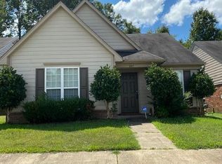 747 Burton Ln, Southaven, MS 38671