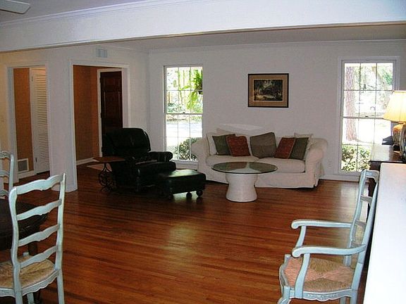 5th image of 535 Wesley Oak Cir