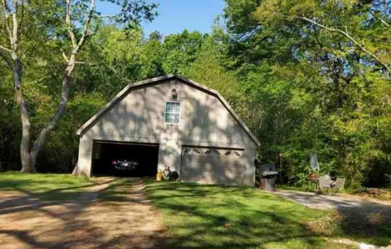 1048 Cavender Rd SE — Photo 3