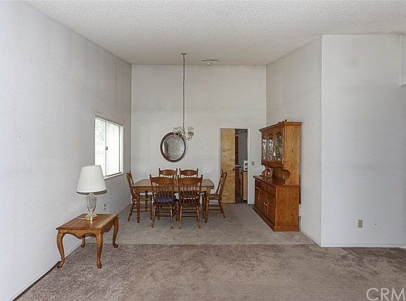 4th image of 3207 Manzanita Dr
