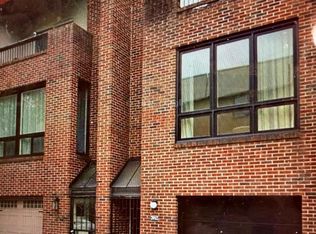 2042 South St, Philadelphia, PA 19146