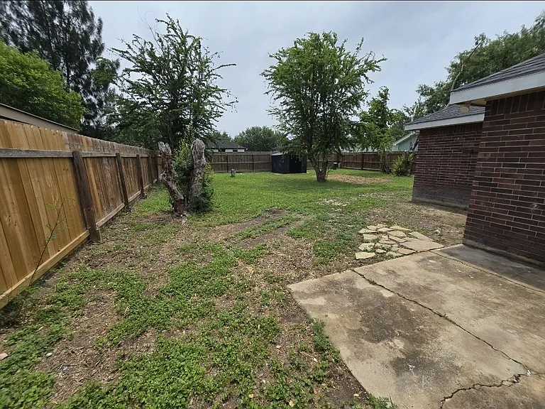 809 W Cardinal Ave — Photo 3