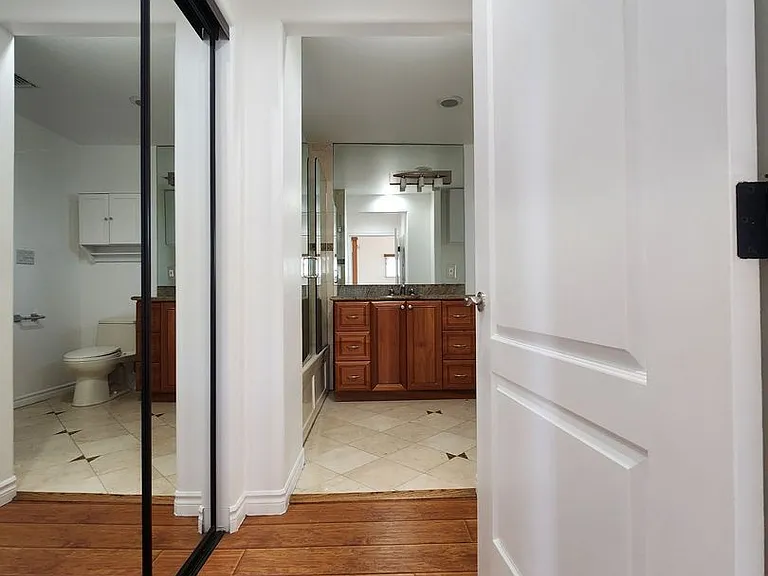 17118 Oak View Dr — Photo 15