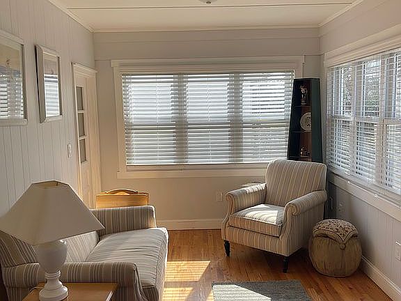 2nd image of 75 Edinburgh Dr