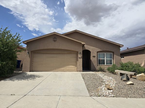 5619 Bluefeather Rd NW