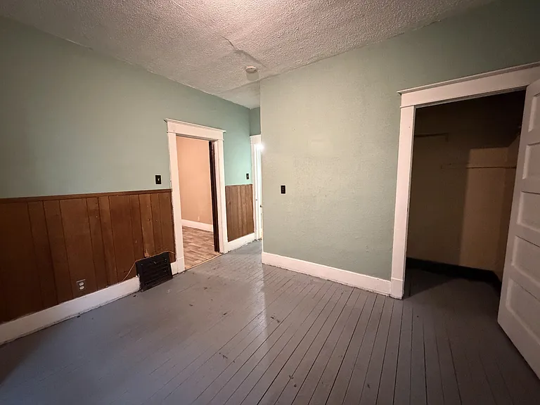512 W Marion St #A — Photo 5