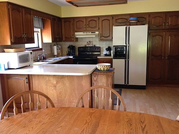 3rd image of 1940 NE Dill Cir