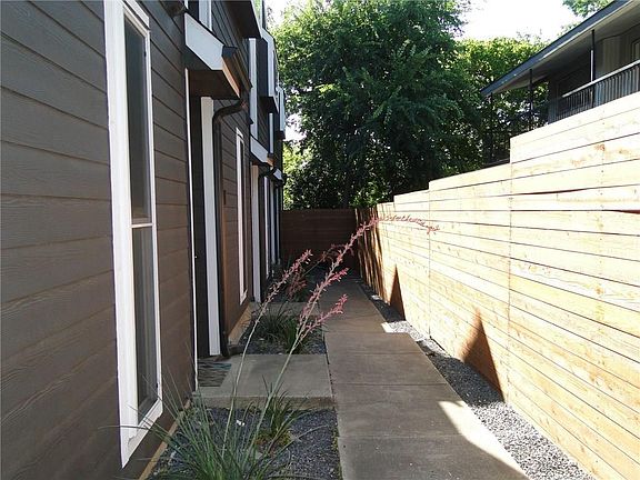 3rd image of 4407 Buena Vista St APT 10