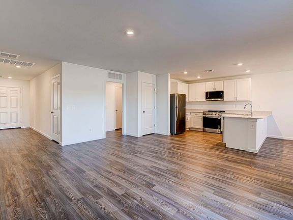4th image of 6920 N Bowen Blvd