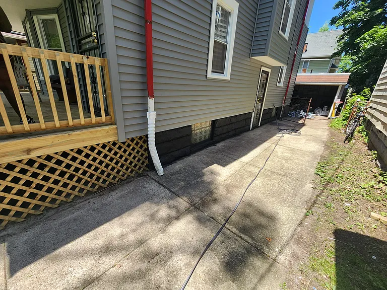 9013 Kempton Ave — Photo 11