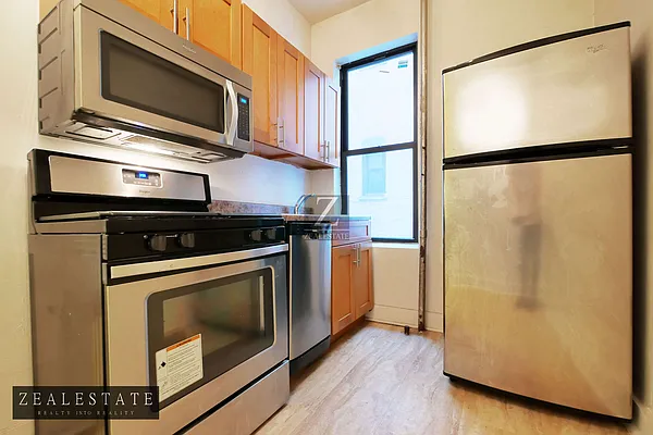 Rented by ZealEstate Group Inc | media 3