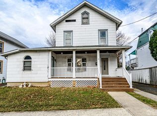 13 E Franklin St, Bound Brook, NJ 08805