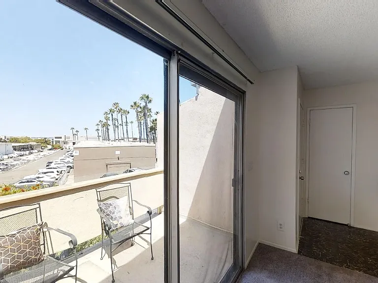 3250 Ashford St #H — Photo 14