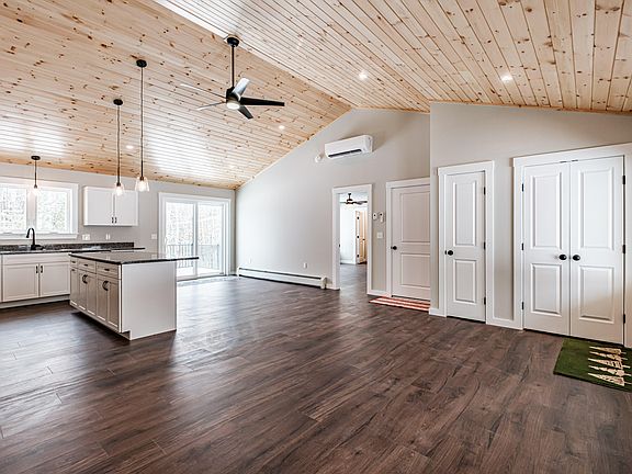 5th image of 35 Farms Edge