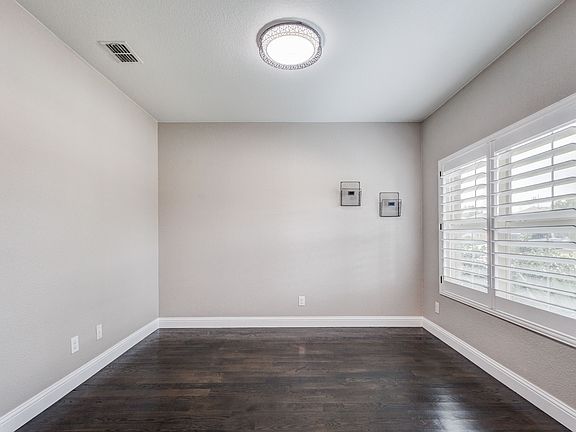3rd image of 6317 Seagull Ln