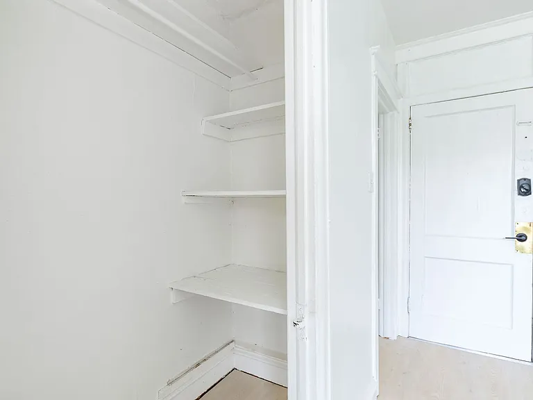 Belmont Place — Photo 23