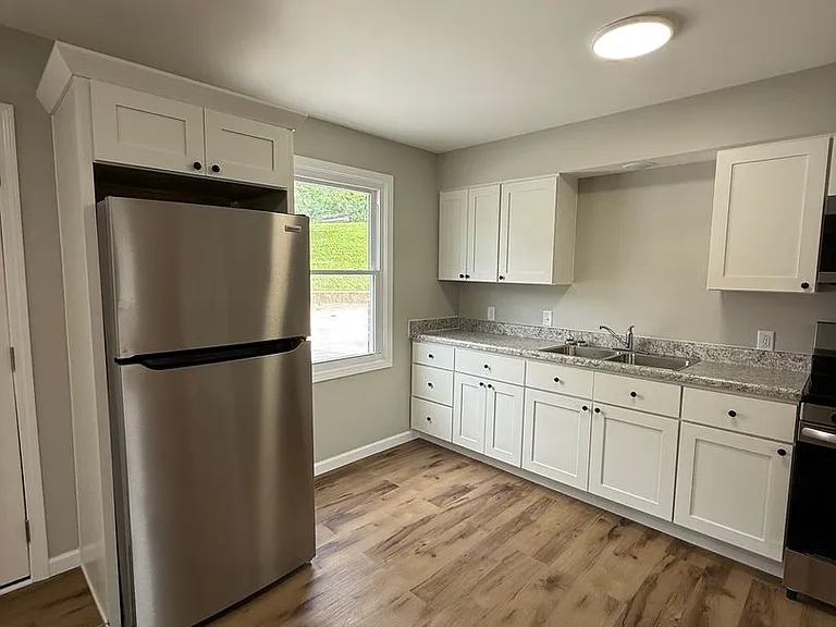 2834 Independence St — Photo 18