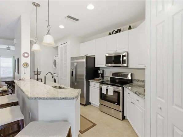 1330 Sweetwater CV #102, NAPLES, FL 34110