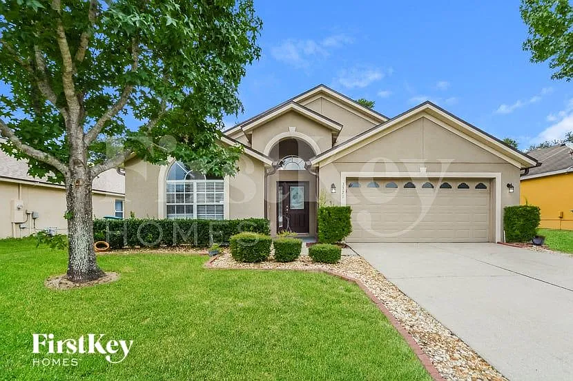 3321 Heath Dr