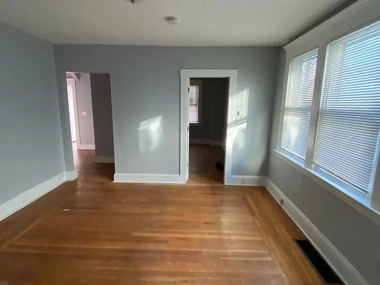 8 Harding — Photo 21