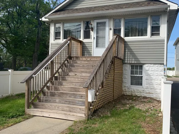 209 Shore Blvd, Keansburg, NJ 07734
