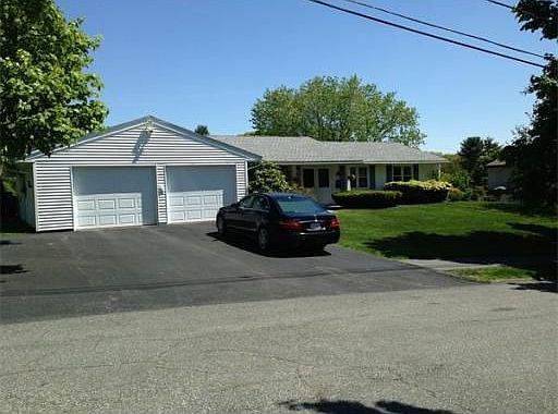 1st image of 17 Monson Dr
