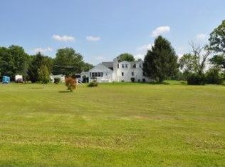 1345 Sleepy Hollow Rd, Pennsburg, PA 18073