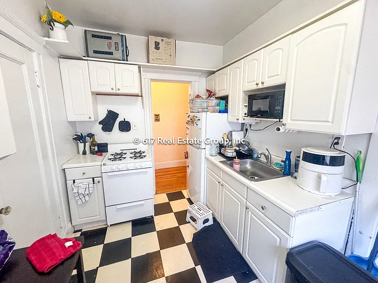 13 Melvin Ave #20 — Photo 8