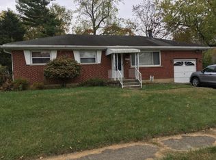 1195 Madeleine Cir, Cincinnati, OH 45231