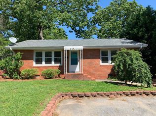 419 Kildaire Farm Rd, Cary, NC 27511