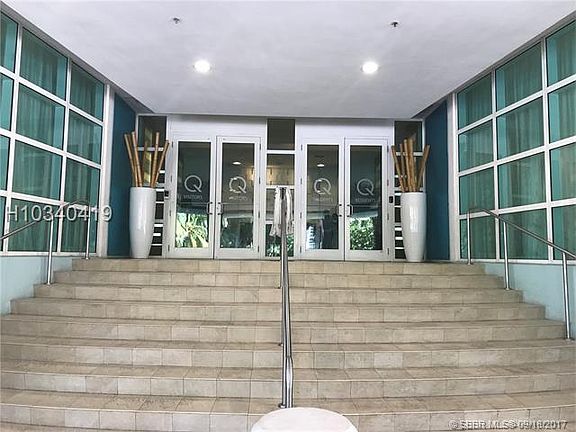 3rd image of 1900 N Bayshore Dr APT 1515